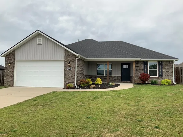 195 Parson St, Huntsville, AR 72740