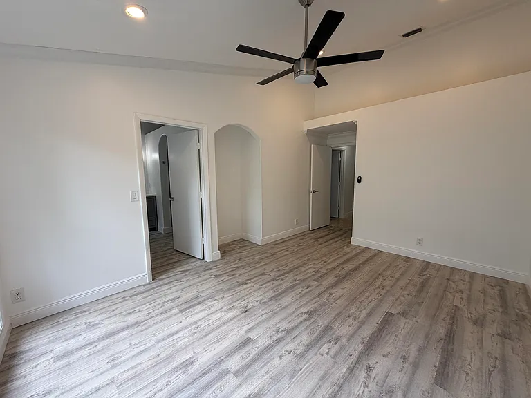 7657 Sanctuary Dr — Photo 8