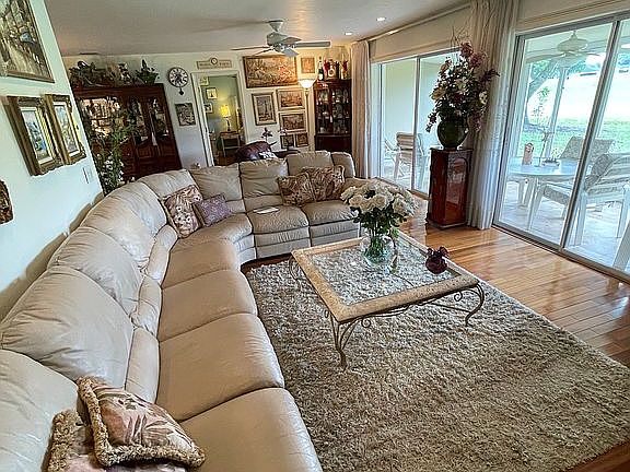 5th image of 1220 Myerlee Country Club Blvd APT 4