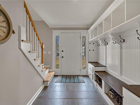 3rd image of 34 Christopher St