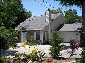 2nd image of 4065 Renoir St