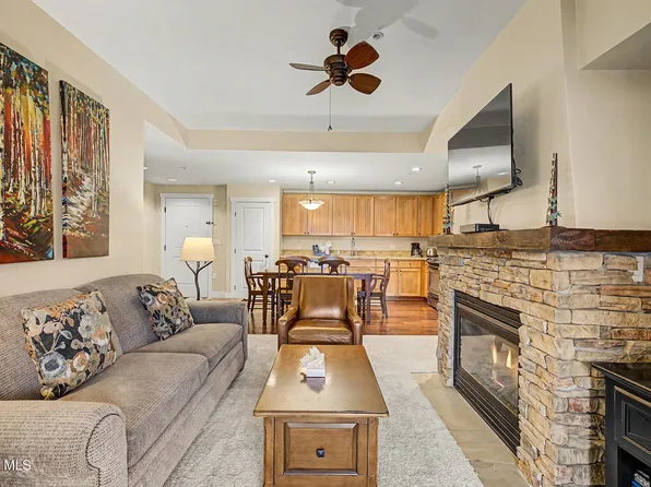 300 Base Camp Circle #412, Granby, CO 80446