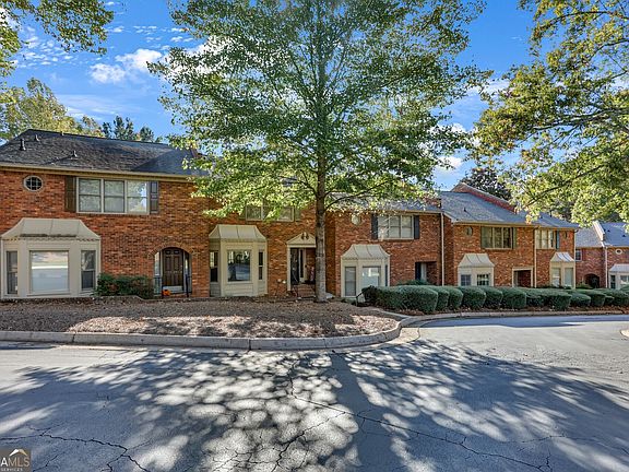 2nd image of 6315 Windsor Trace Dr