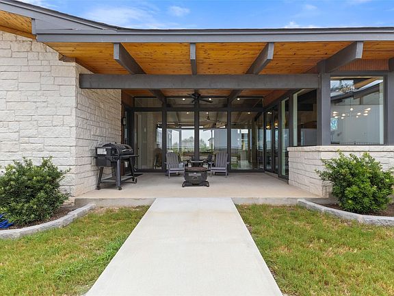 4th image of 206 Waters View Ct