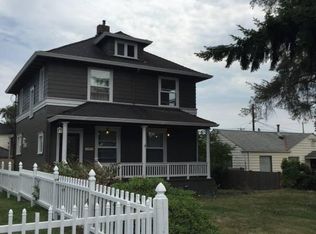 1813 Oakes Ave, Everett, WA 98201