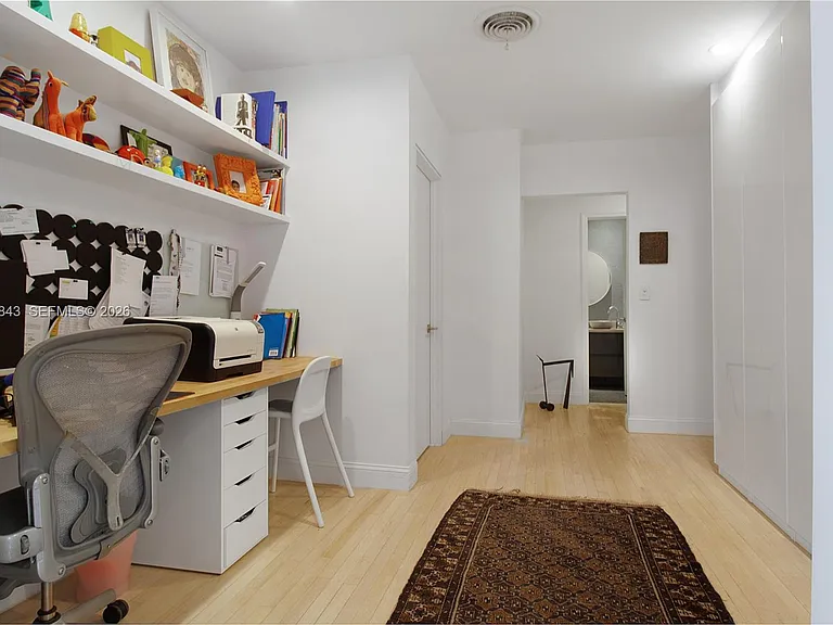 7420 SW 53rd Pl — Photo 17