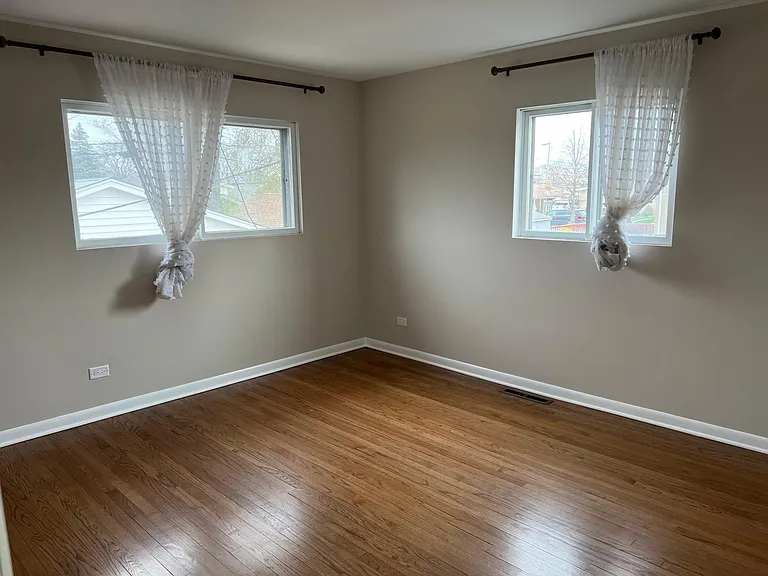 1st bedroom