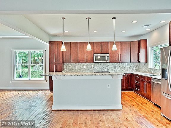 Kitchen island