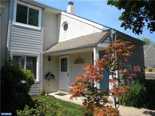 161 Roskeen Ct, Phoenixville, PA 19460