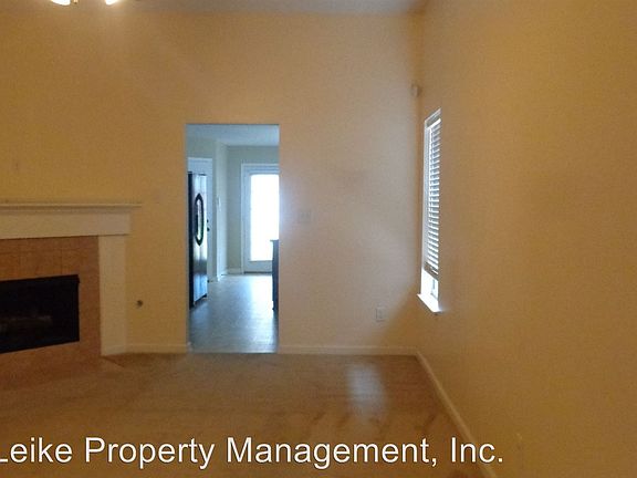 3rd image of 7188 Tivoli Ln
