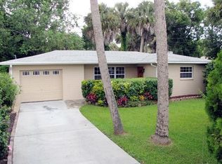 520 Gertrude Ln, South Daytona, FL 32119