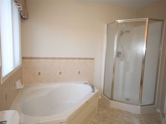 2nd image of 188 Madelaine Dr