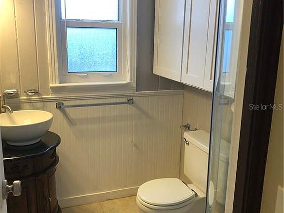 5th image of 1825 Robinhood St