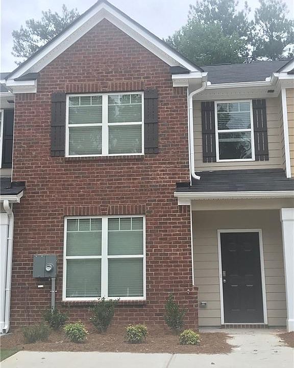 1st image of 2473 Piering Dr #31