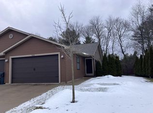 5113 Tucker St, Midland, MI 48640