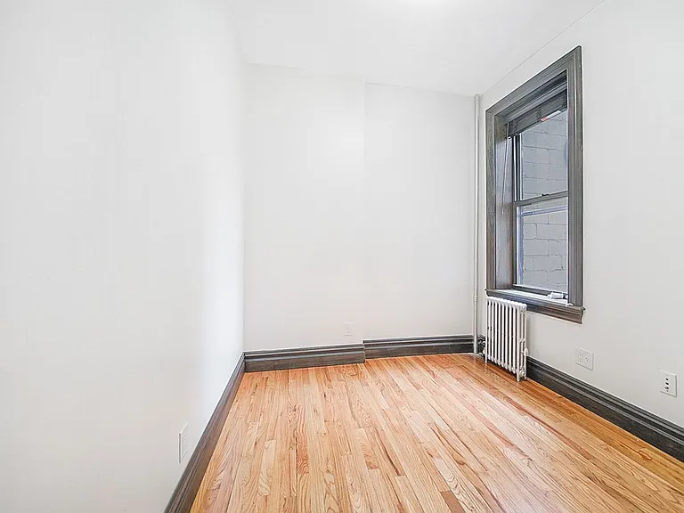 93 15th St #1F — Photo 5