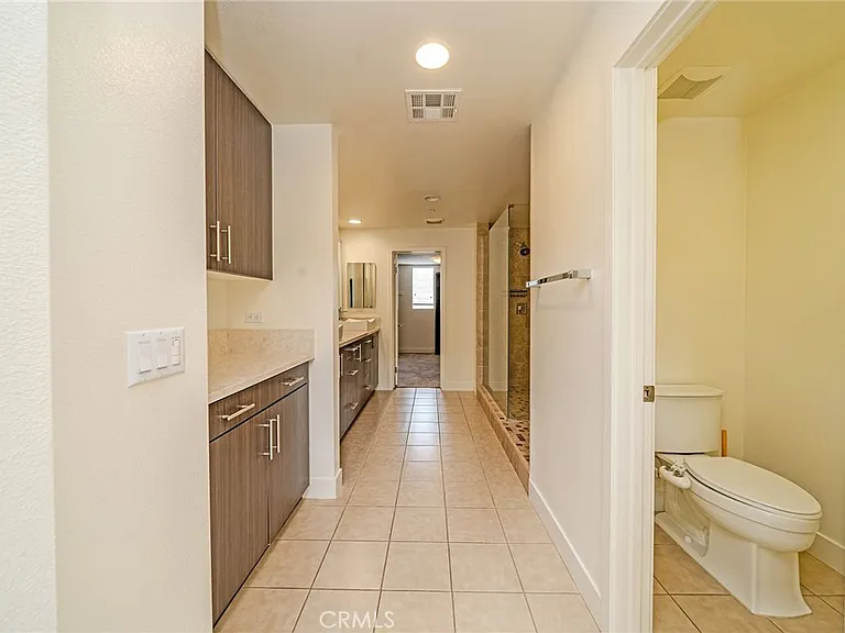 248 Rockefeller — Photo 32