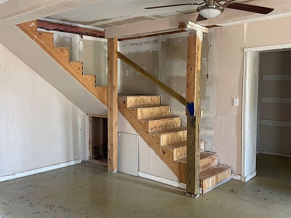4th image of 6433 Lincoln Park East Rd E