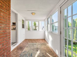 15 Brook St, West Hartford, CT 06110