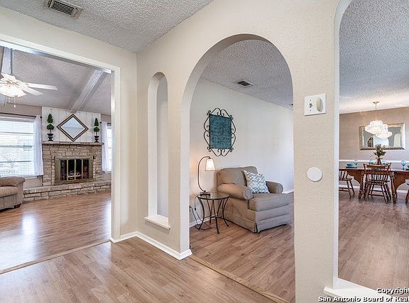 4th image of 2022 Oak Mountain St