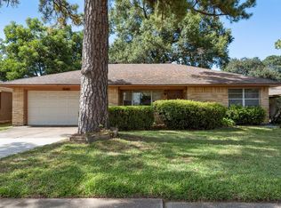 810 Sara Rose St, Houston, TX 77018