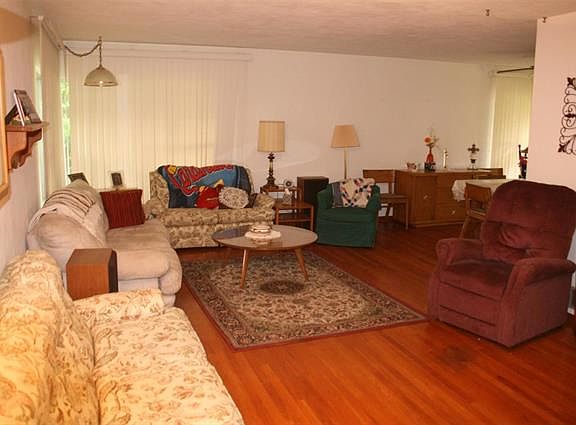 4th image of 1534 Cottage Ave