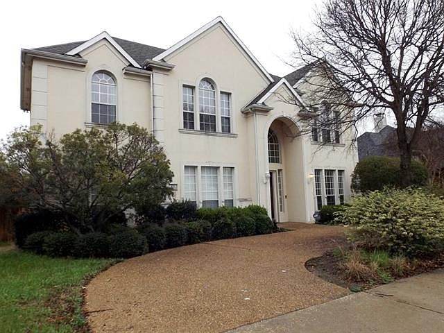 1st image of 610 Pine Valley
