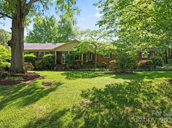 653 Ferndale Dr, Rock Hill, SC 29730