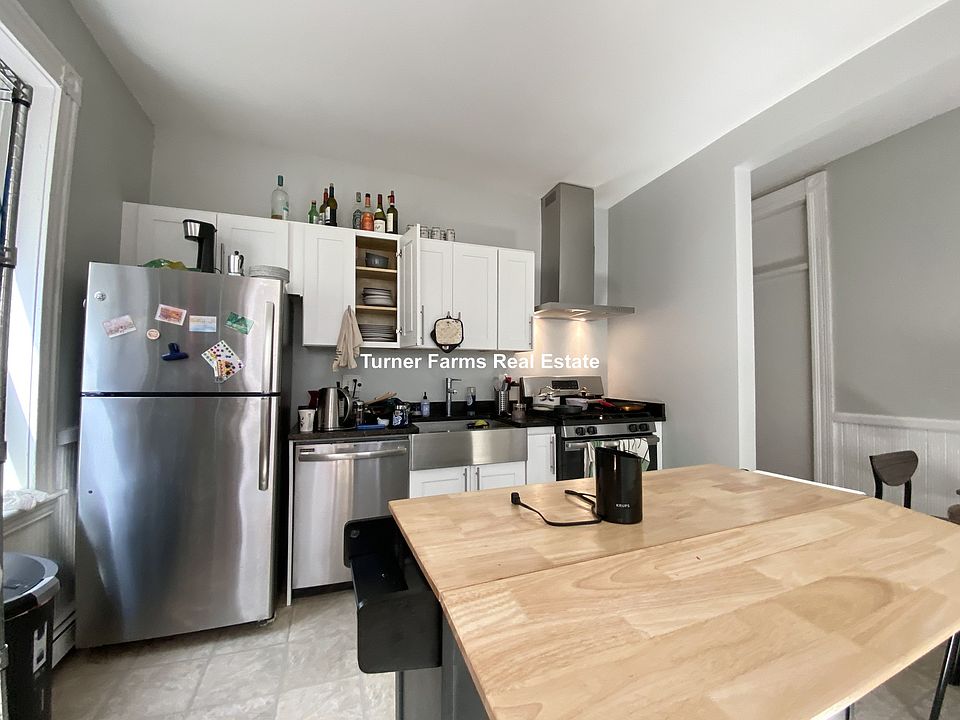1st image of 147 Columbia St #13L