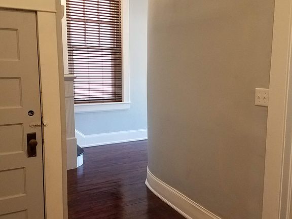 3rd image of 151 Holbrook Ave