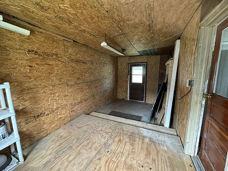 111 Erie St — Photo 18