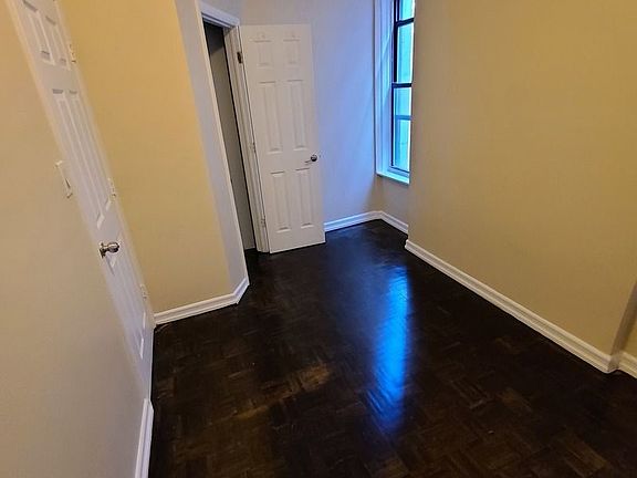 3rd image of 690 10th Ave #3C