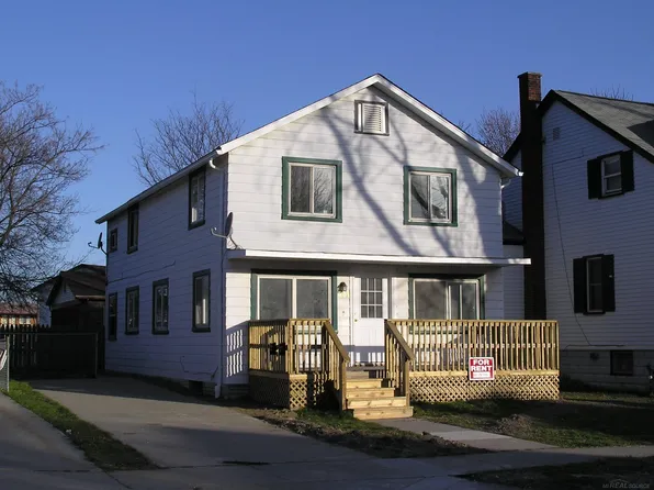 444 S William St, Marine City, MI 48039
