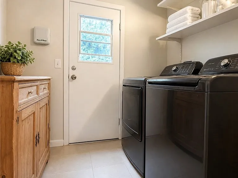 3044 Cresta Way — Photo 27