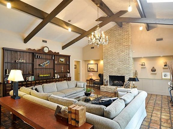 3rd image of 15158 Wildvine Dr