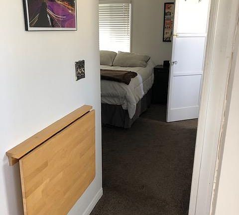3rd image of 2460 1/2 Park Ave