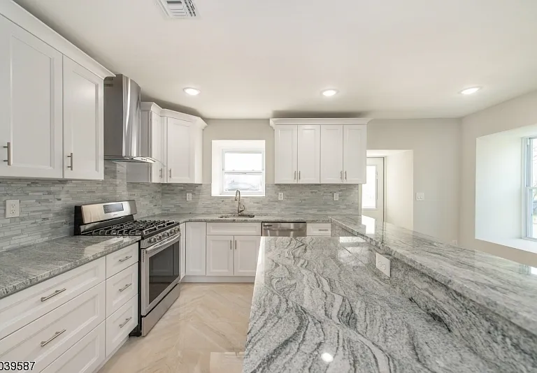 43 Perrin Ave #2 — Photo 2