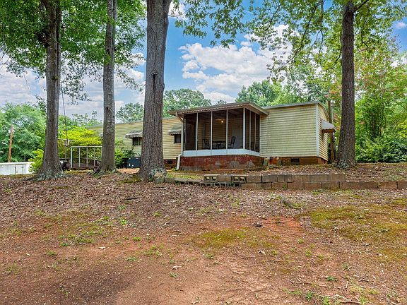 3rd image of 206 Brentwood Cir