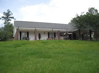 822 Miles Ave W, Wiggins, MS 39577