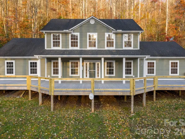 166 Jay Bird Dr, Sylva, NC 28779