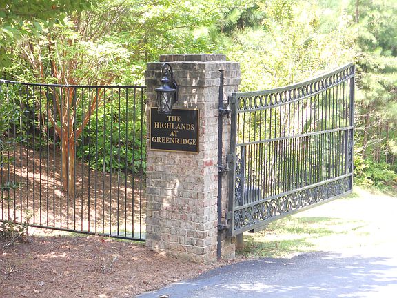 5th image of 10 Saint Andrews Dr