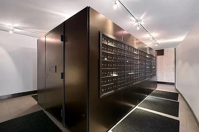 Mail pickup in lobby