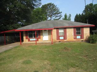 8203 Queens Dr, Jonesboro, GA 30238