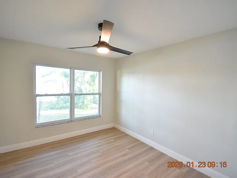3606 1/2 River Grove Dr — Photo 29