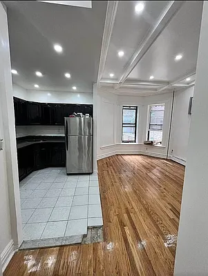 Rented by Space Real Estate | media 16