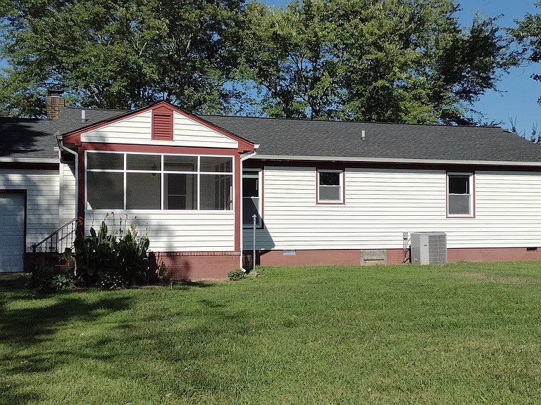7985 Dabneys Mill Rd — Photo 8