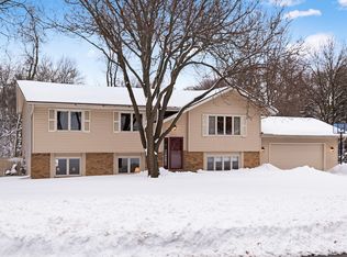 5227 139th St W, Savage, MN 55378