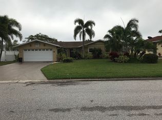 41 Golfview Pl, Rotonda West, FL 33947