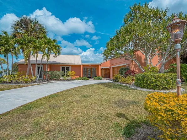1376 Landmark Ct, Fort Myers, FL 33919