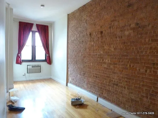 Rented by City Connections Realty | media 35